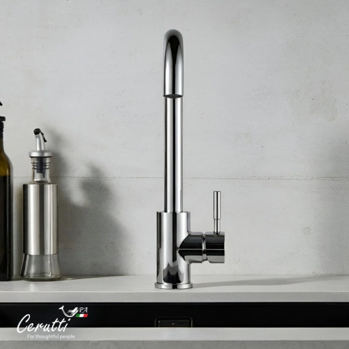Cмеситель для кухни Ceruttispa Дуилио (DUILIO) из нержавеющей стали, цвет хром