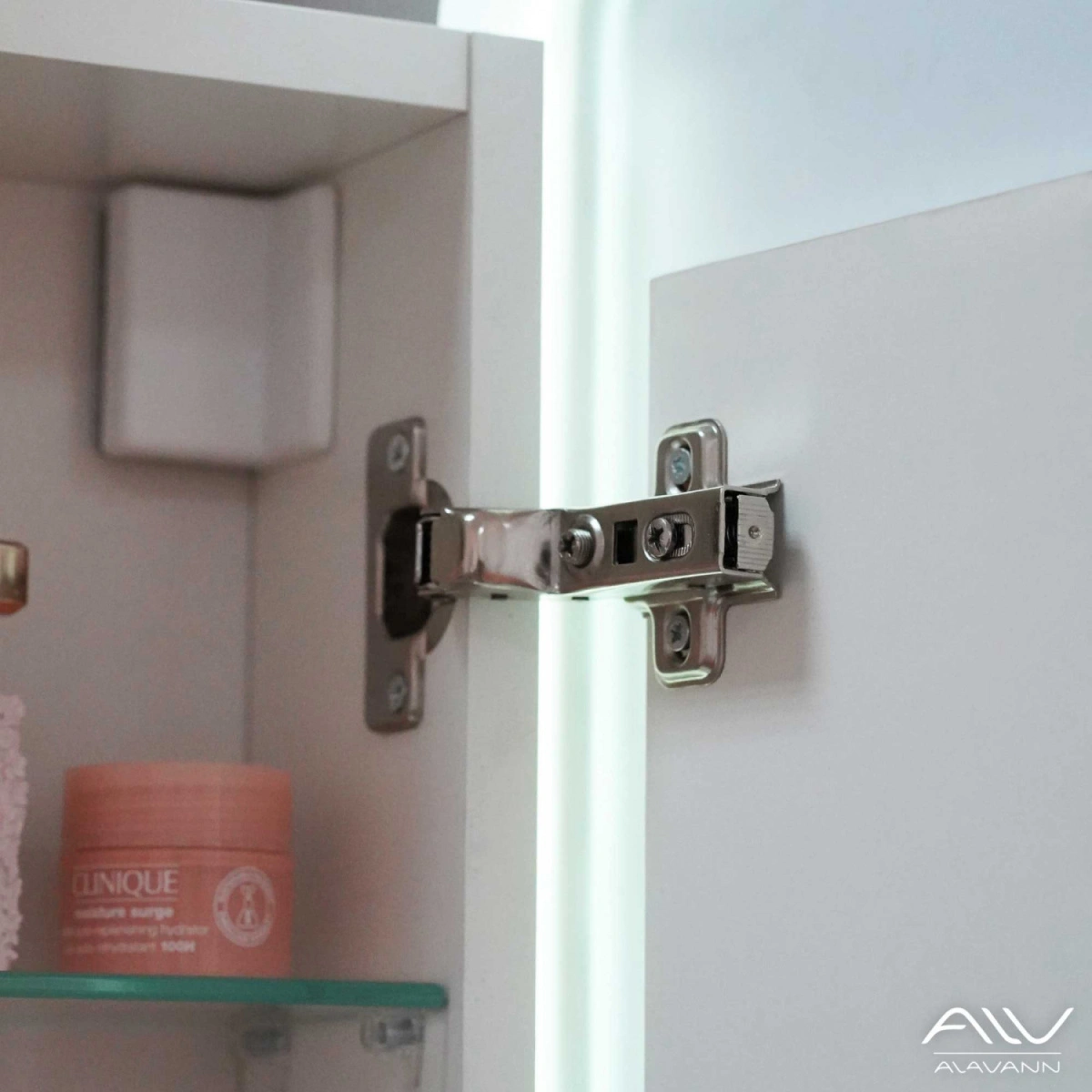 Зеркало-шкаф Alavann Cosmetic Light 50 свет, приближение, сенсор, перевертыш от магазина Vanna-Vanna.ru!