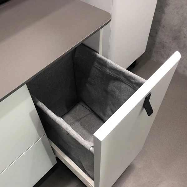 Тумба напольная Comforty Сорренто-90Н светло-серый с черной столешницей c раковиной Comforty 9110 от магазина Vanna-Vanna.ru!