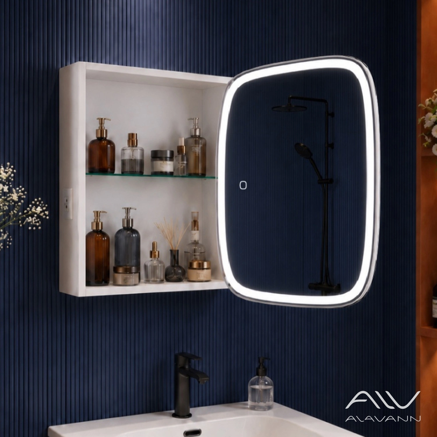 Зеркало-шкаф Alavann Rado Vizazh 60x60 с приближением, подсветкой, сенсорное от магазина Vanna-Vanna.ru!