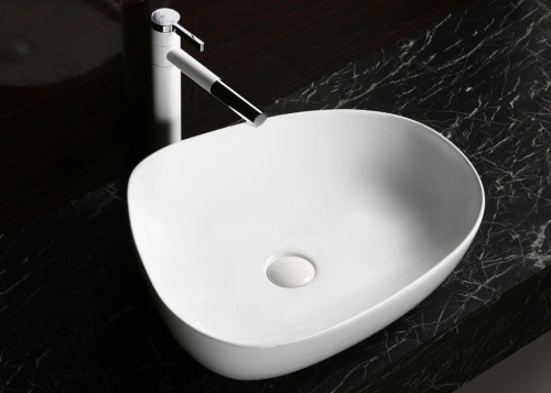 Раковина Ceruttispa CR0044C накладная, белая, асимметричная 550х420х140 от магазина Vanna-Vanna.ru!
