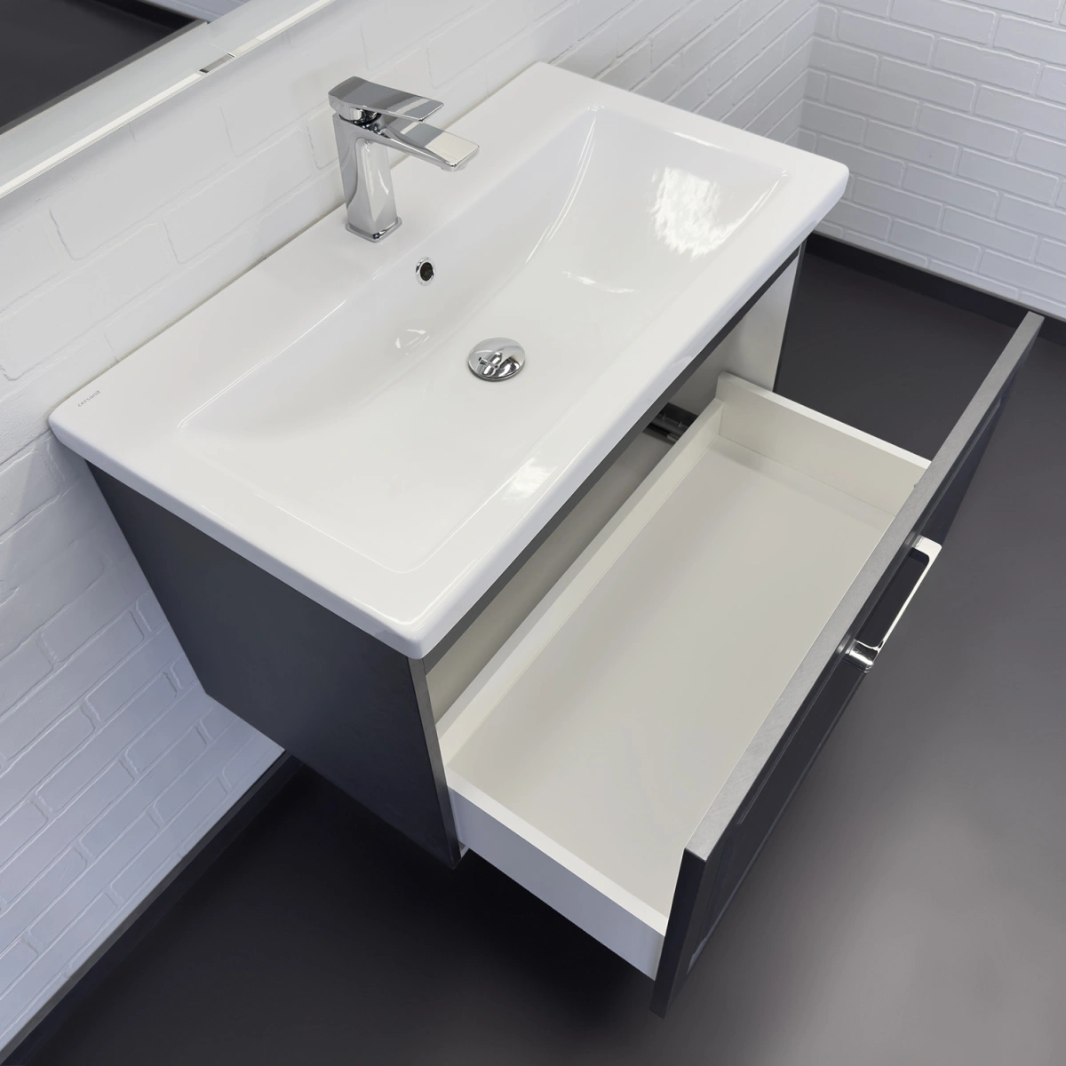 Тумба Comforty Бросно-80П оружейная сталь с раковиной Como 80 от магазина Vanna-Vanna.ru!