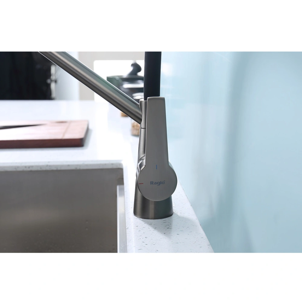 Смеситель для кухни с подключением фильтра Raglo R80.62.09, графит от магазина Vanna-Vanna.ru!