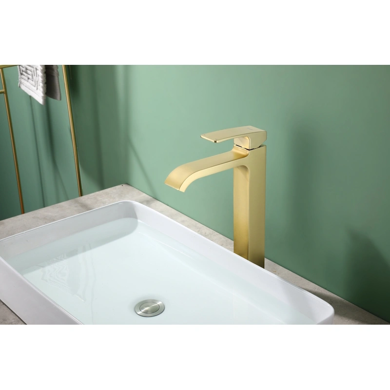 Смеситель для раковины высокий Raglo R02.15.03, золотой сатин от магазина Vanna-Vanna.ru!