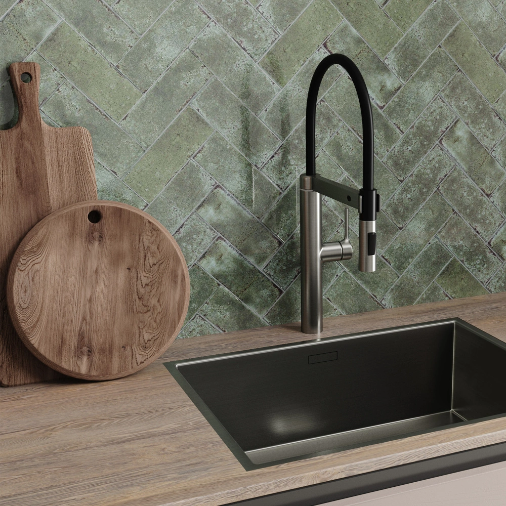 Сенсорный смеситель для кухни с гибким изливом WasserKraft A8827 никель от магазина Vanna-Vanna.ru!