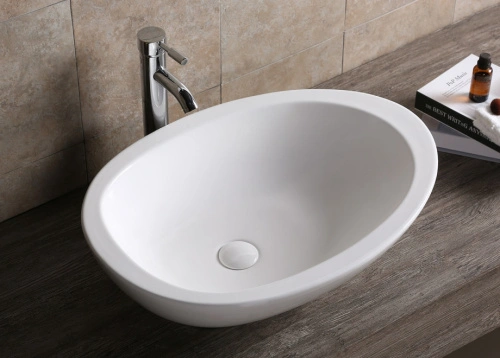 Раковина Ceruttispa CR1005 накладная, белая, асимметричный овал 660х485х160 от магазина Vanna-Vanna.ru!