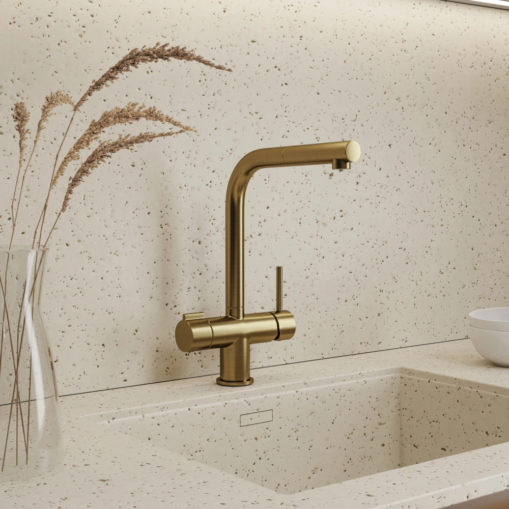 Смеситель для кухни под фильтр с выдвижной лейкой WasserKraft A8987 матовое золото от магазина Vanna-Vanna.ru!