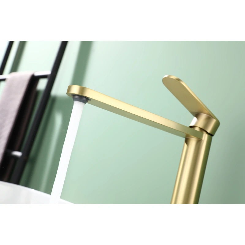 Смеситель для раковины высокий Raglo R10.15.03, золотой сатин от магазина Vanna-Vanna.ru!