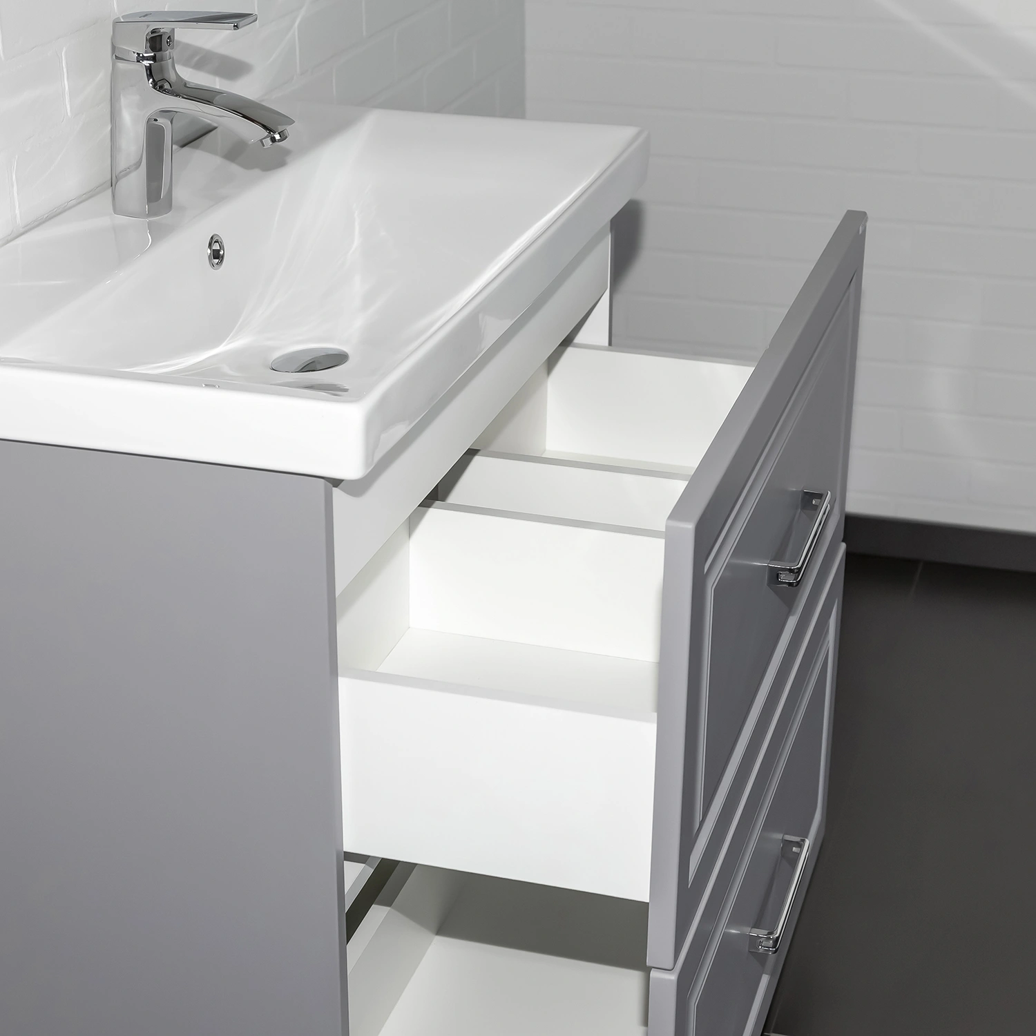 Тумба напольная Comforty Бросно-80Н2 альпийский иней с раковиной CF19696BX-80 от магазина Vanna-Vanna.ru!