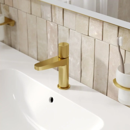 Смеситель для раковины WasserKraft Schunter 8203 матовое золото от магазина Vanna-Vanna.ru!