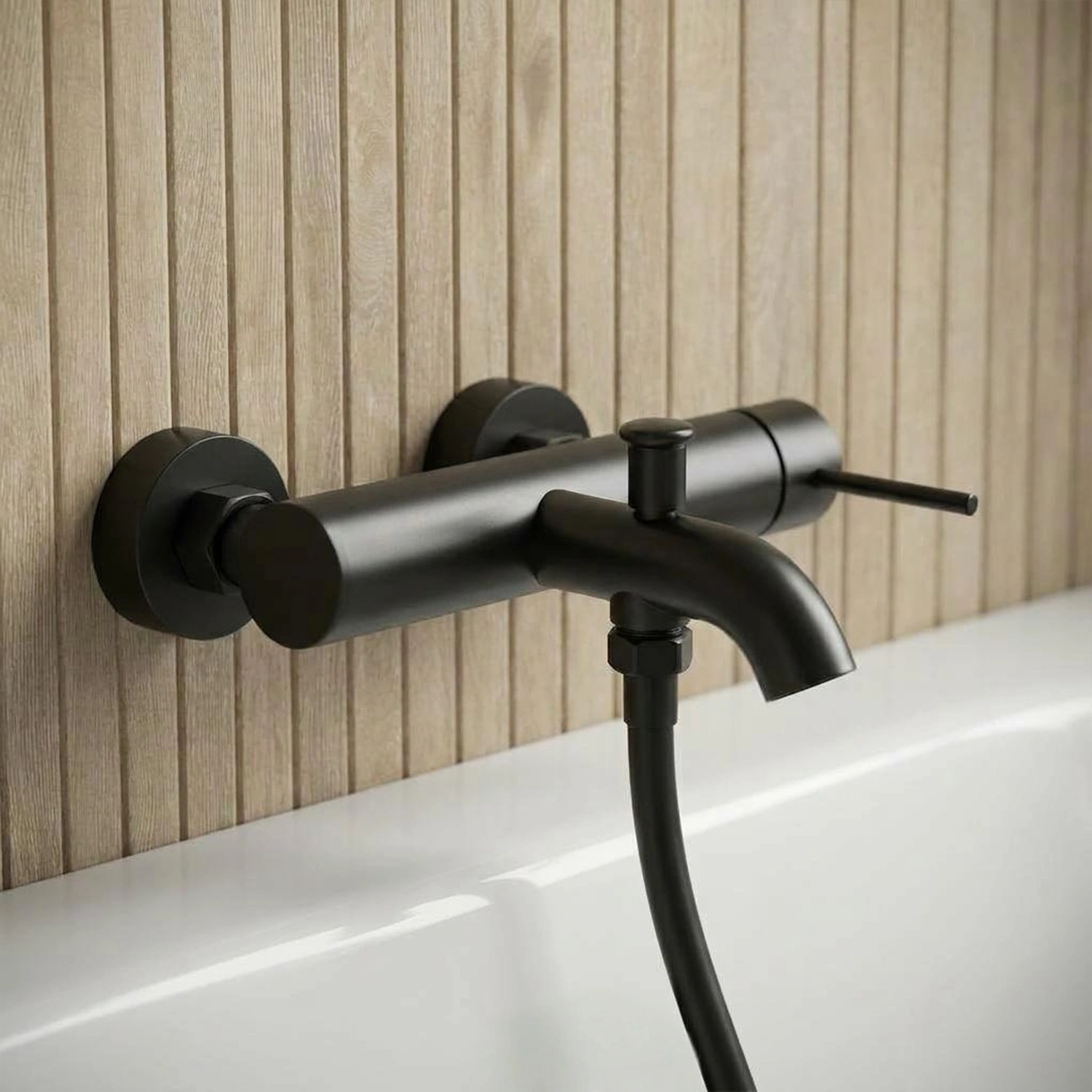 Смеситель для ванны и душа WasserKraft Нирс 3001BL  черный матовый от магазина Vanna-Vanna.ru!