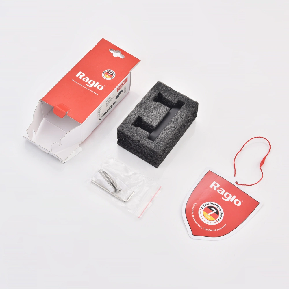 Крючок Raglo R300.052.06, черный от магазина Vanna-Vanna.ru!