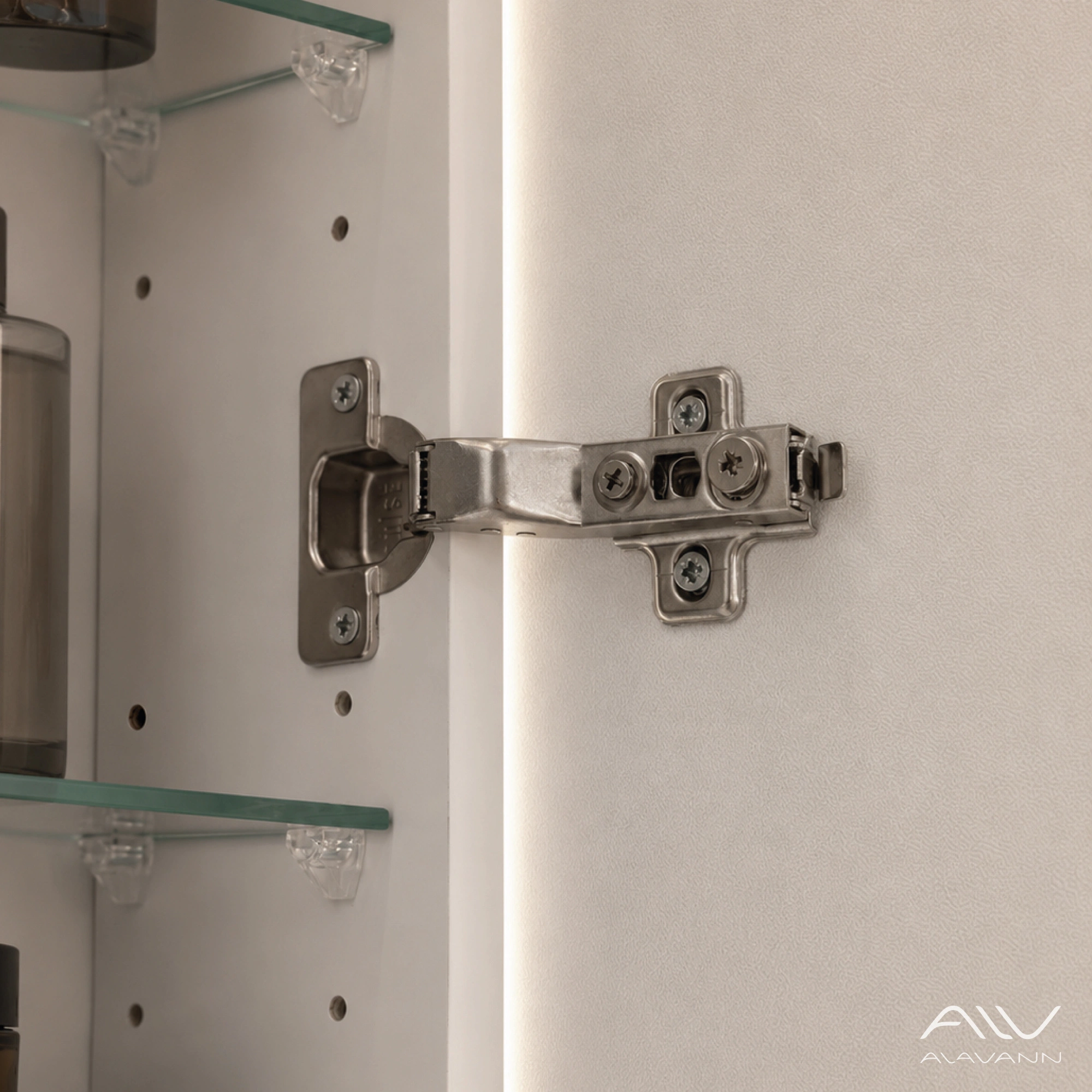 Зеркало-шкаф Alavann Rado Vizazh 80x80 с приближением, подсветкой, сенсорное от магазина Vanna-Vanna.ru!