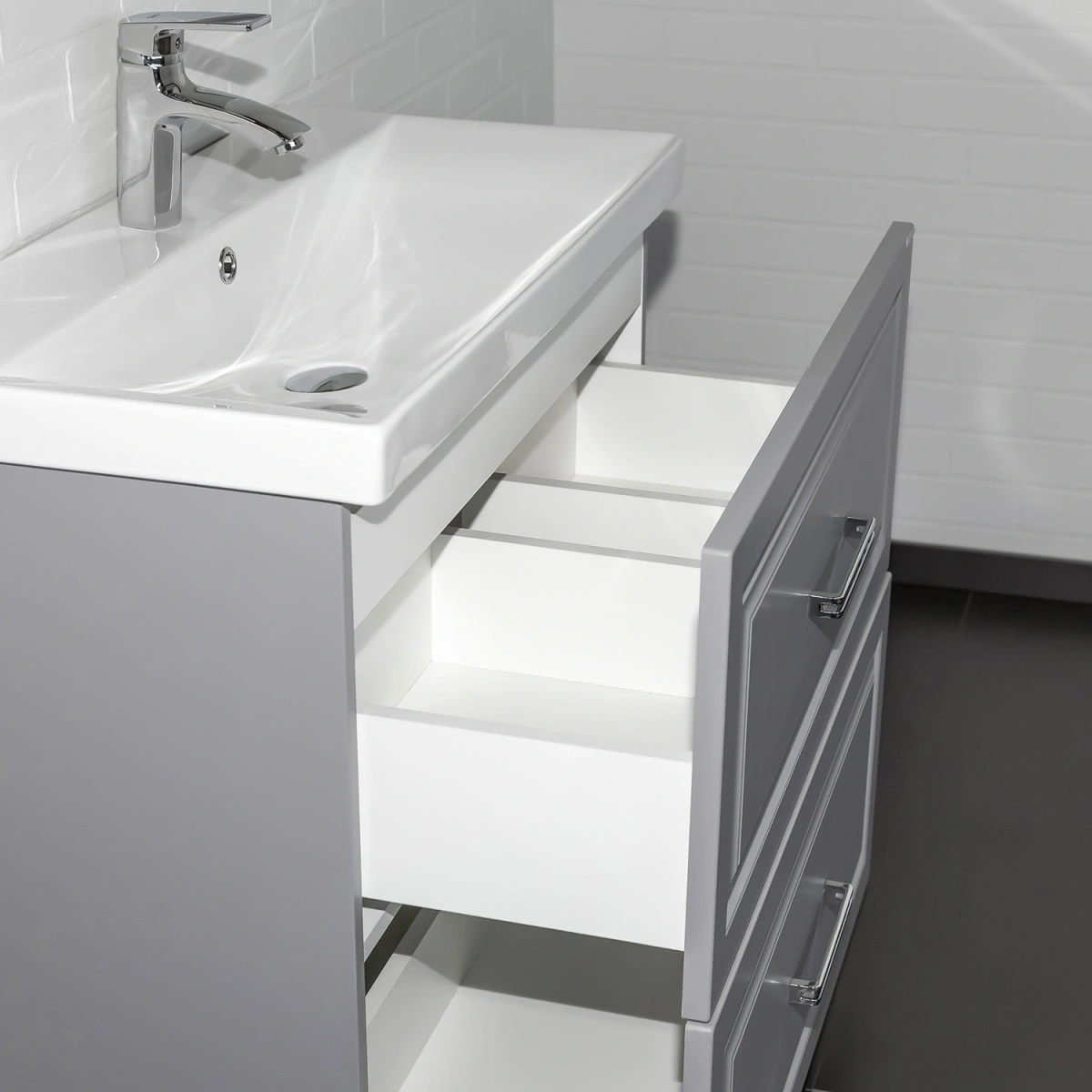 Тумба напольная Comforty Бросно-80Н2 альпийский иней с раковиной CF19696BX-80 от магазина Vanna-Vanna.ru!
