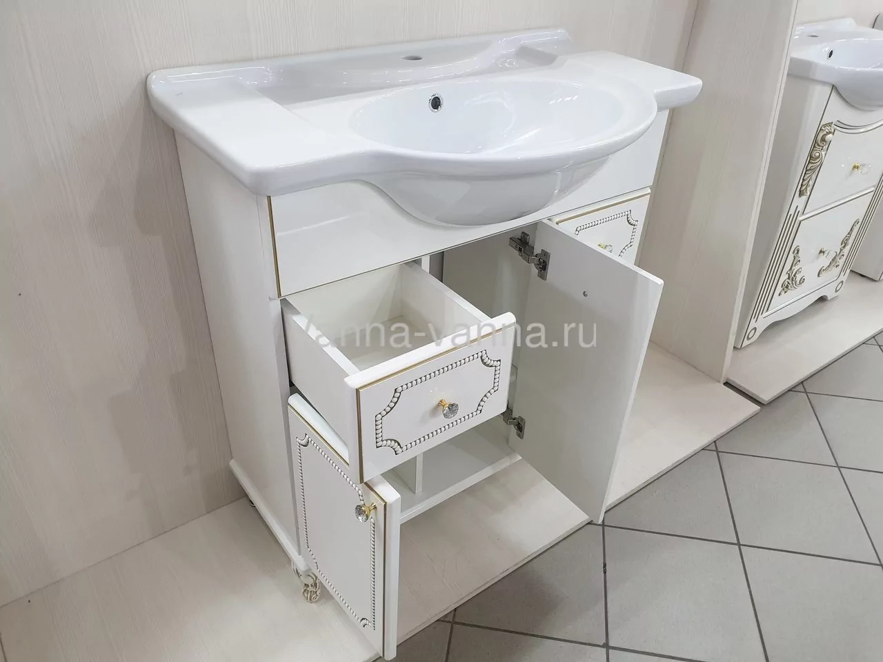 Тумба с раковиной Vod-ok Elite Мариэль 85 напольная, белая, патина серебро, золото