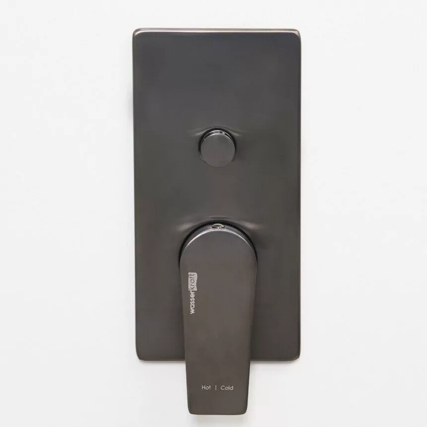 Смеситель с переключателем WasserKRAFT Wiese 8461 встраиваемый, на 2 выхода, оружейная сталь