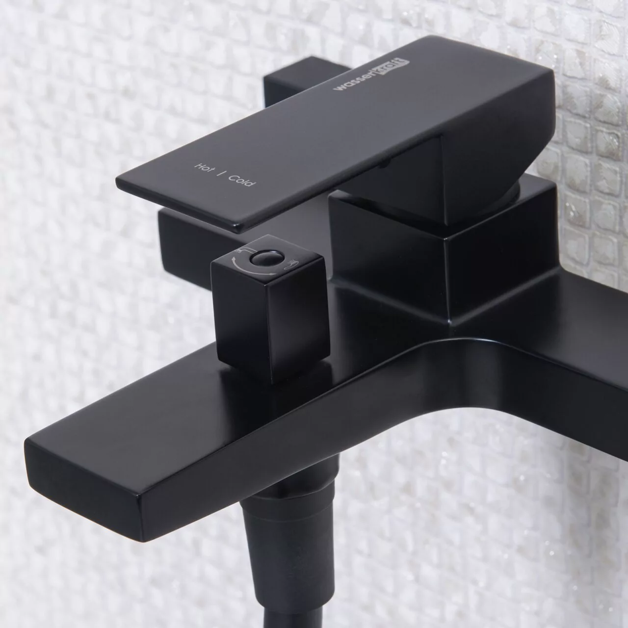 Смеситель для ванны WasserKraft Abens 2001 черный Soft-touch