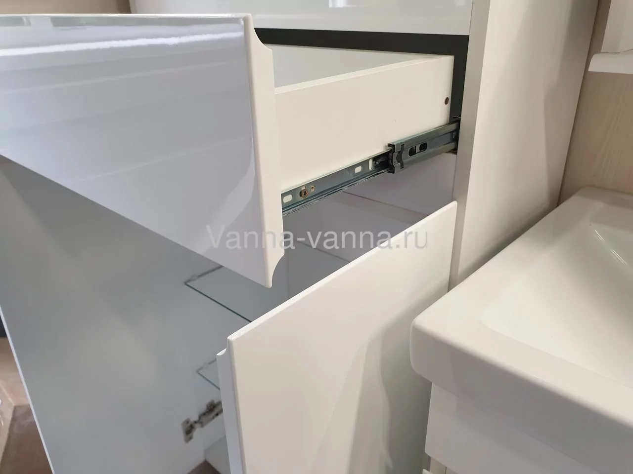 Пенал Санта Марс 60 напольный, белый