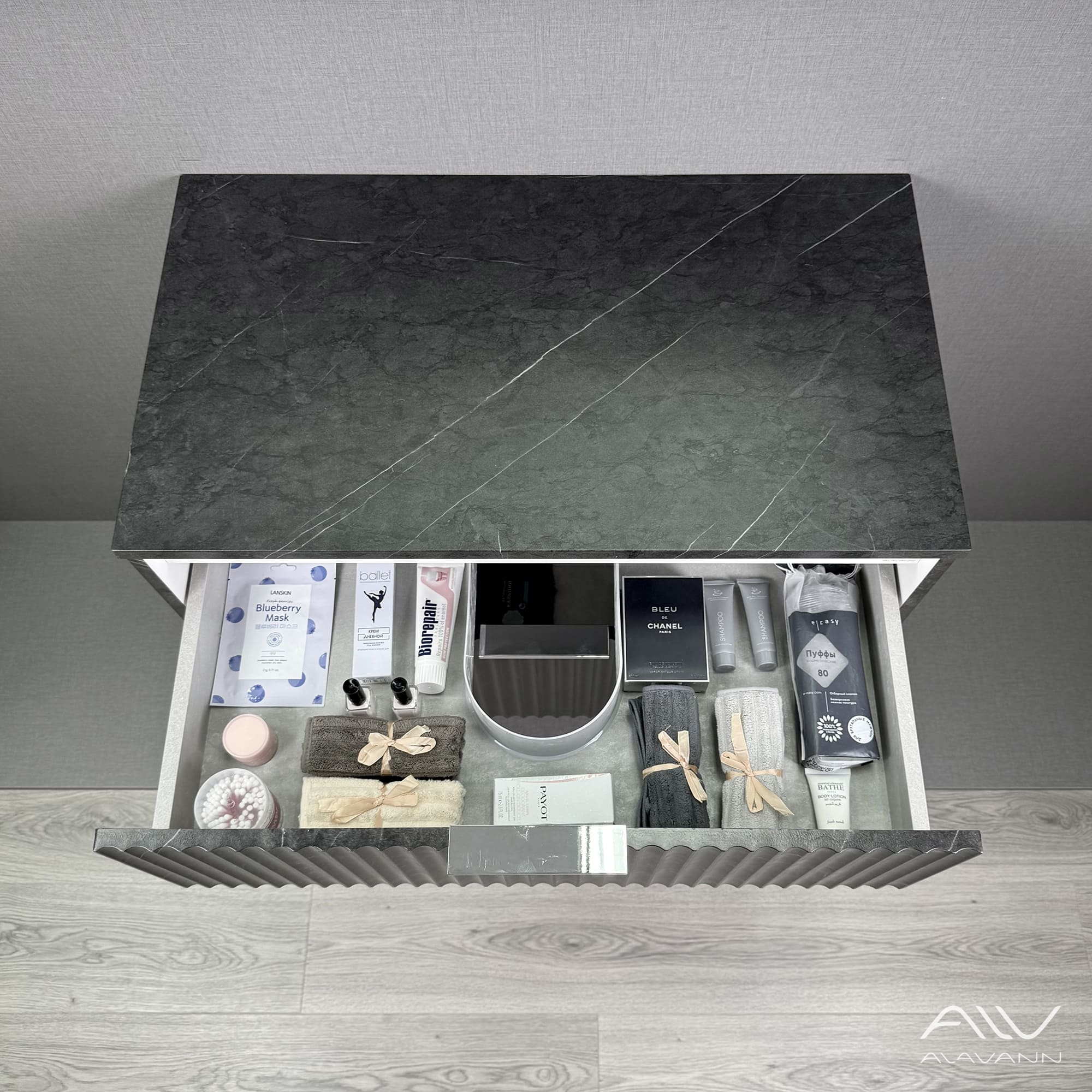 Тумба подвесная Alavann Anna 80 под накладную раковину, черный мрамор