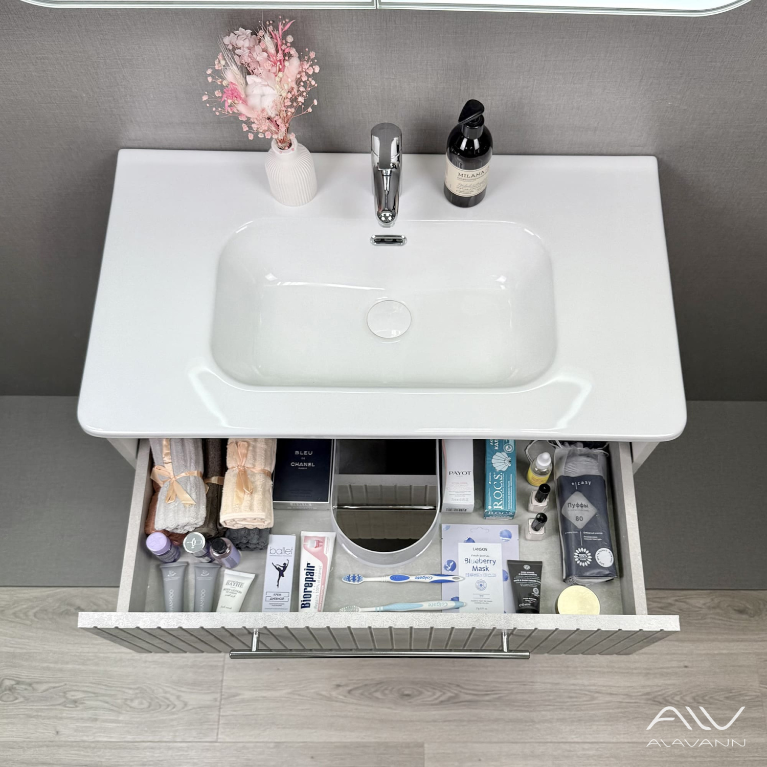 Тумба подвесная Alavann Emma 80 с раковиной Rado 80, серый бетон