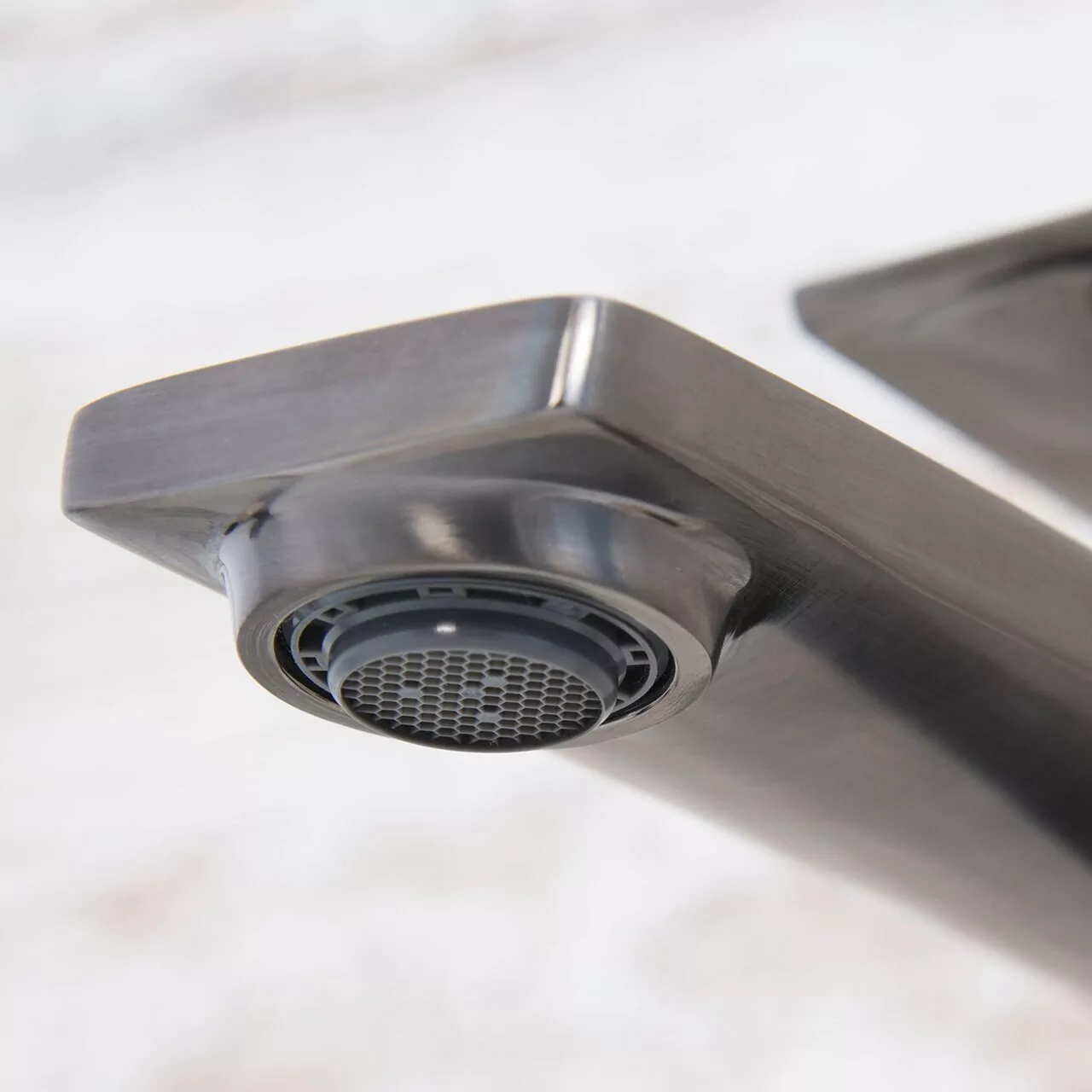 Смеситель для раковины WasserKRAFT Wiese 8403H оружейная сталь