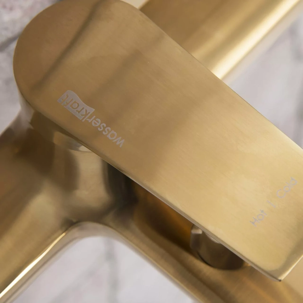 Смеситель для ванны WasserKraft Aisch 5501 матовое золото от магазина Vanna-Vanna.ru!