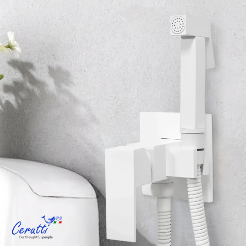 Смеситель с гигиеническим душем Ceruttispa Резия SHW (RESIA SHW) из латуни, с шлангом 120 см, цвет белый