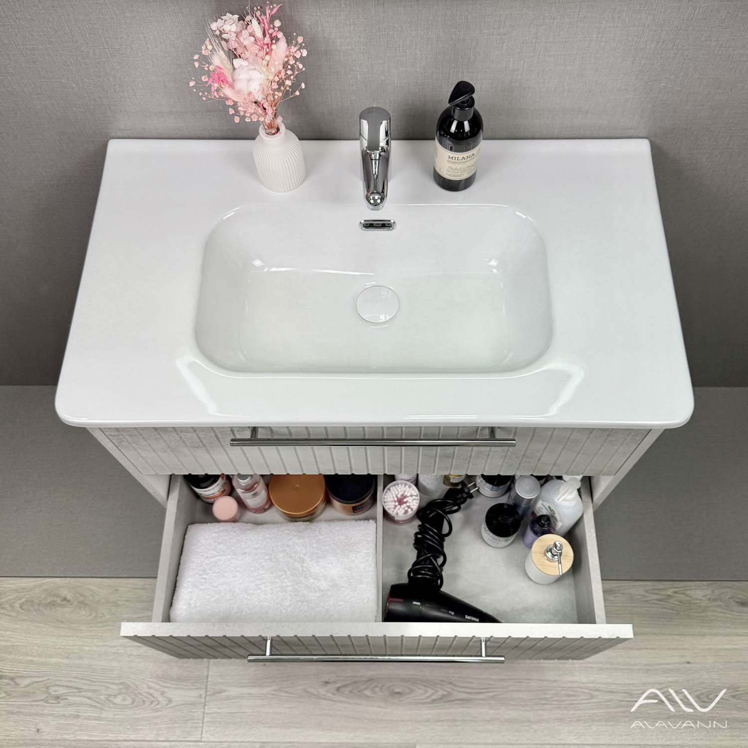 Тумба подвесная Alavann Emma 80 с раковиной Rado 80, серый бетон