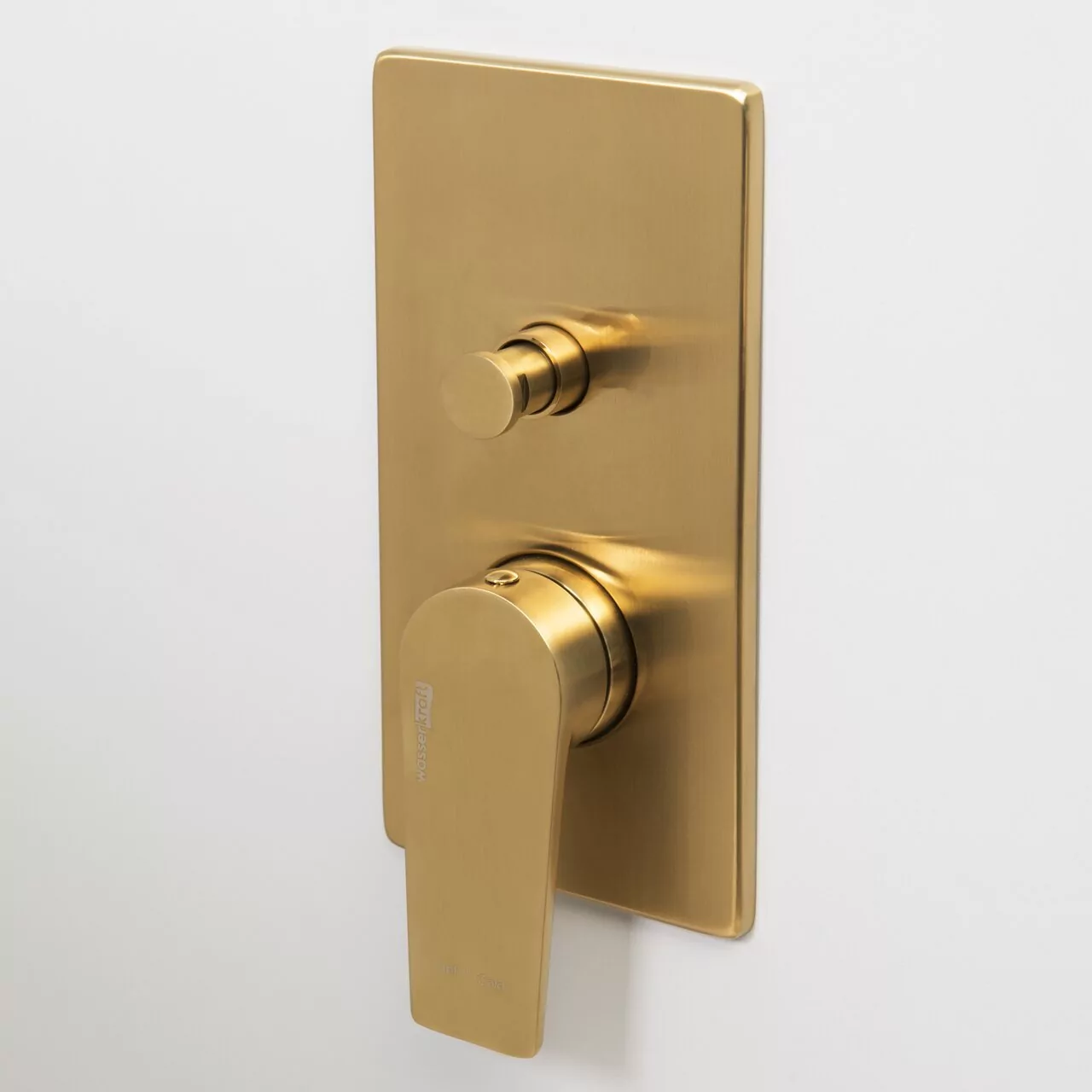 Смеситель с переключателем WasserKRAFT Aisch 5561 встраиваемый, на 2 выхода, матовое золото