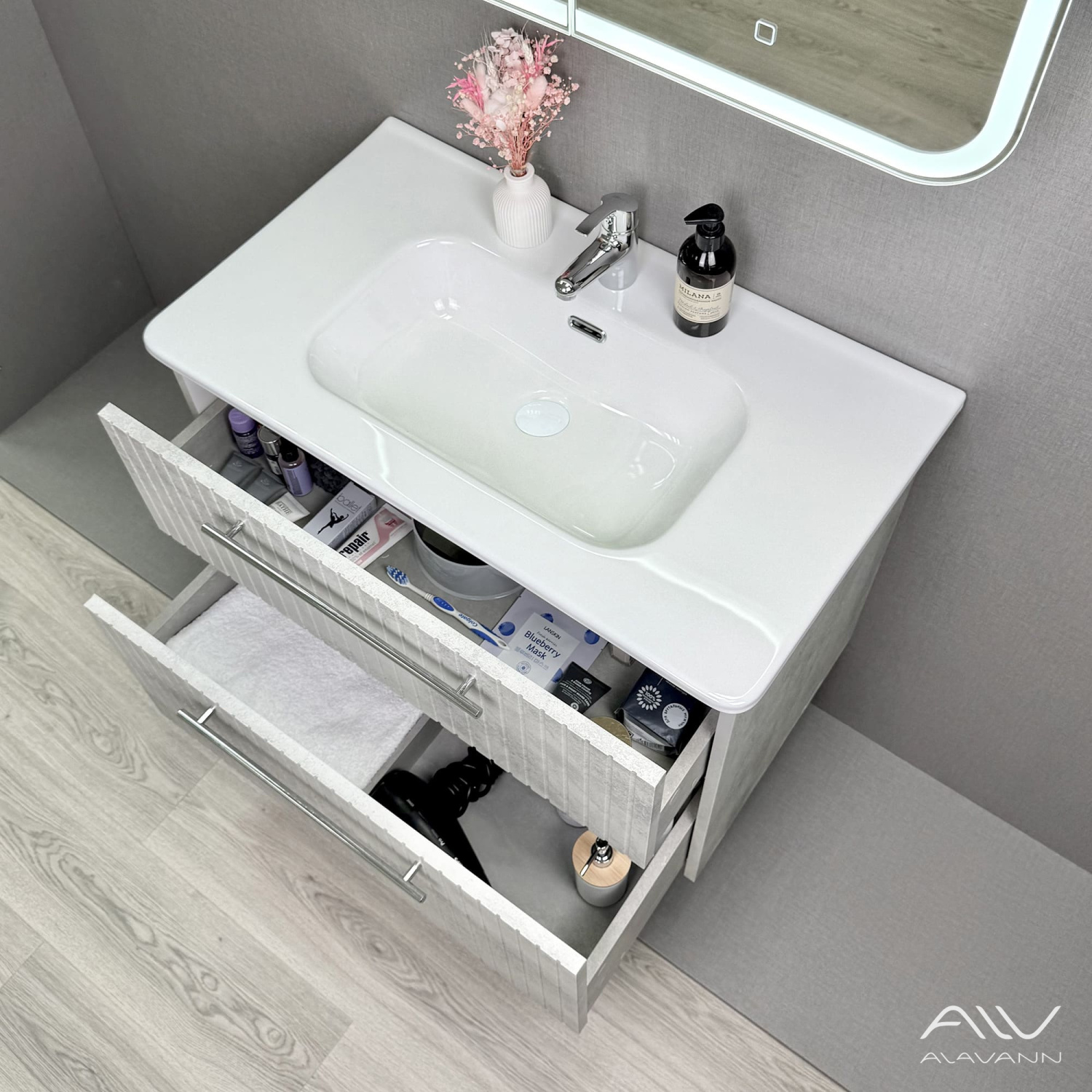 Тумба подвесная Alavann Emma 80 с раковиной Rado 80, серый бетон