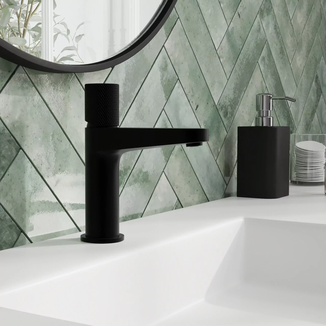 Смеситель для раковины WasserKraft Fulda 5203 черный Soft-touch