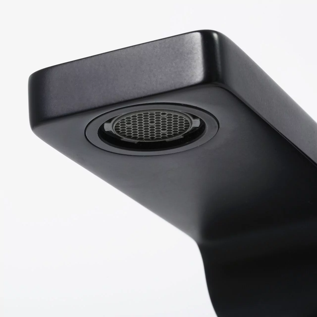 Смеситель для раковины WasserKraft Elbe 7410 черный Soft-touch