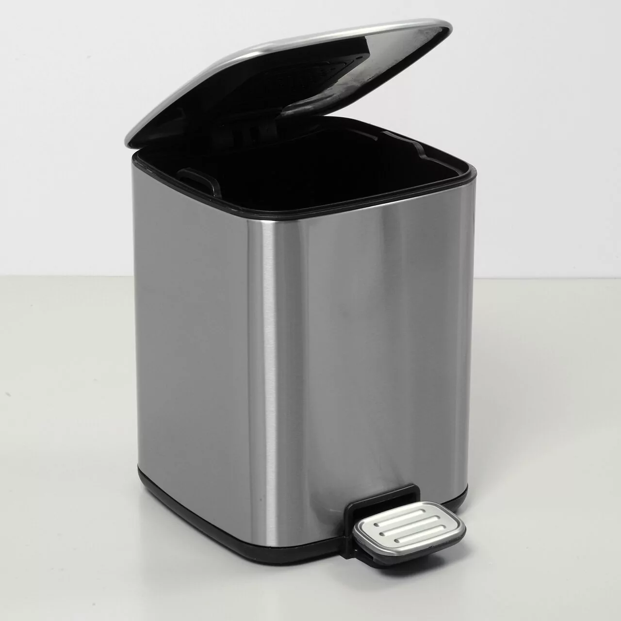 Ведро для мусора WasserKraft K-649 нержавеющая сталь