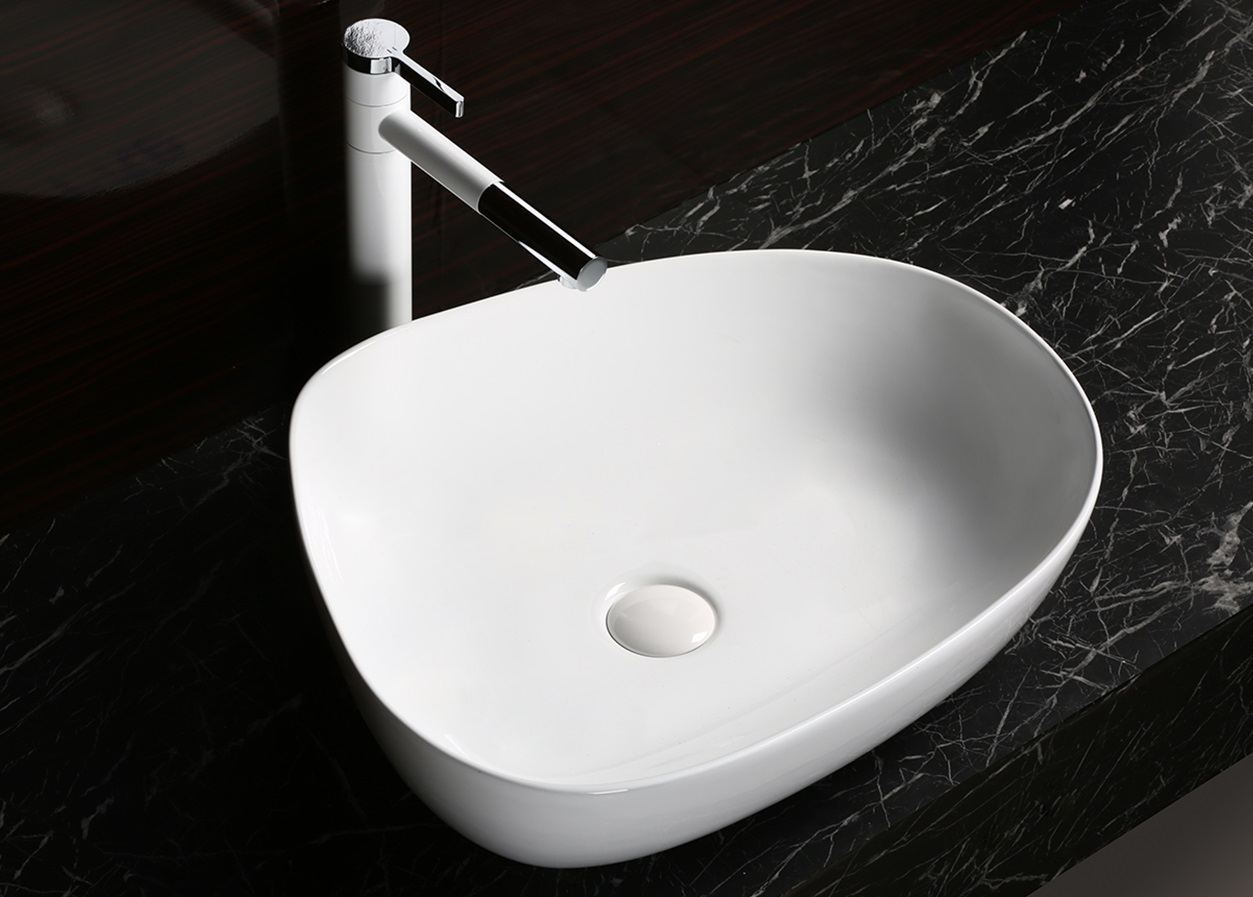 Раковина Ceruttispa CR0044C накладная, белая, асимметричная 550х420х140