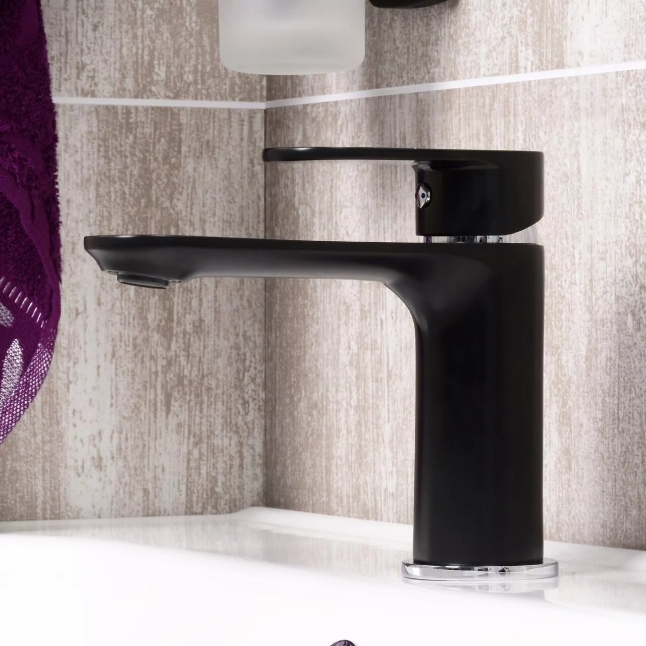 Смеситель для раковины WasserKraft Elbe 7403 черный Soft-touch