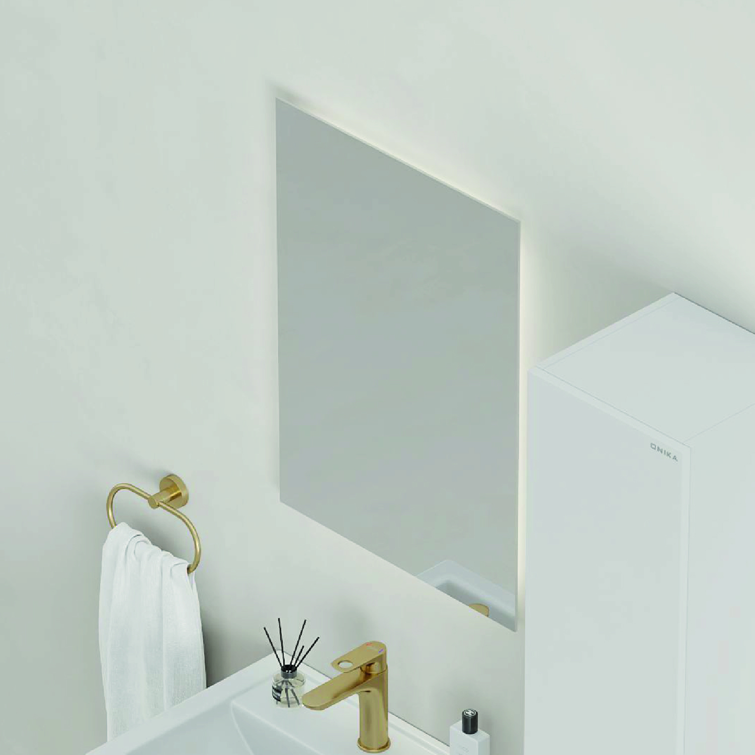 Зеркало Onika Люма 50 с LED подсветкой