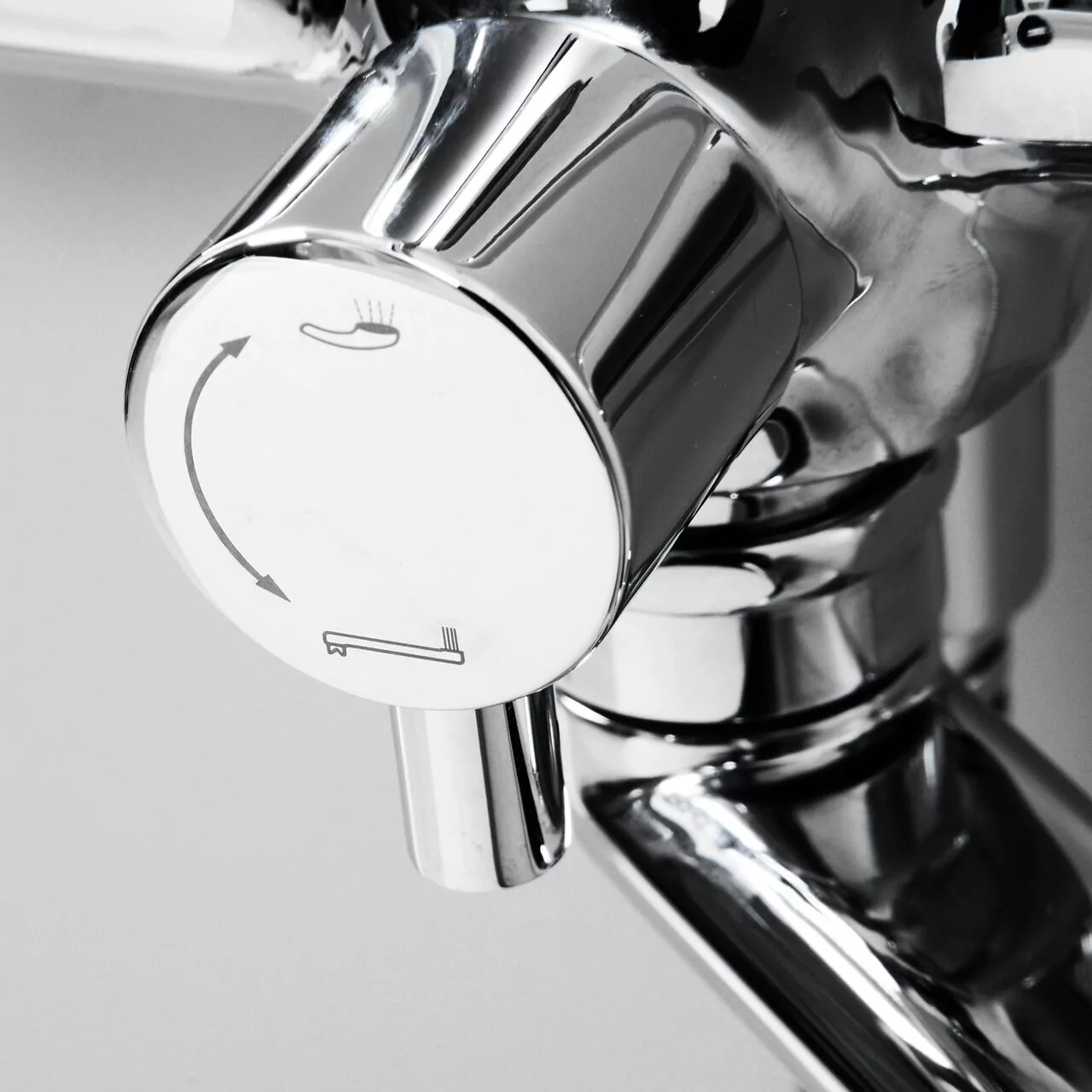 Смеситель для ванны WasserKraft Main 4102L хром