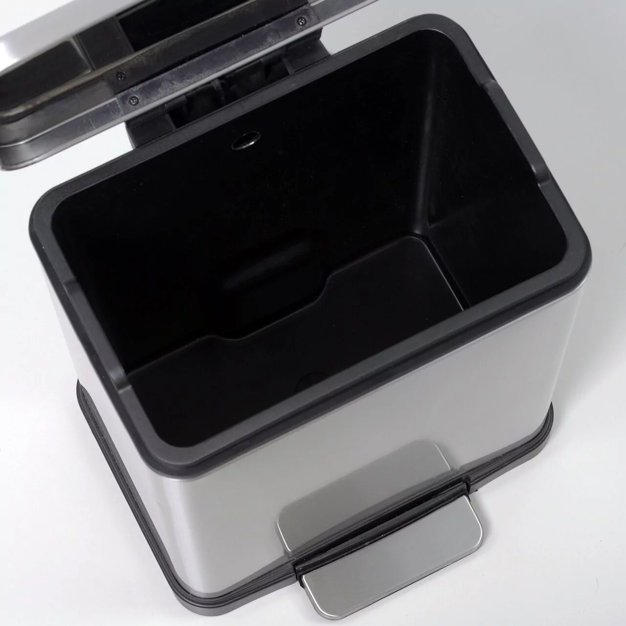 Ведро для мусора WasserKraft K-622 нержавеющая сталь