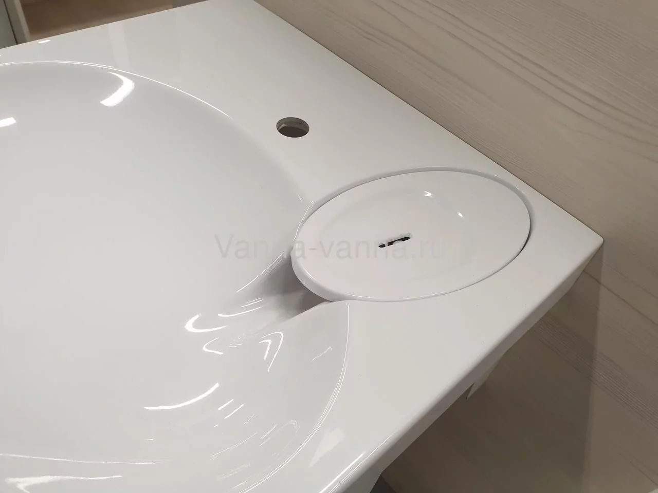 Раковина Санта Луна 60х60 белая