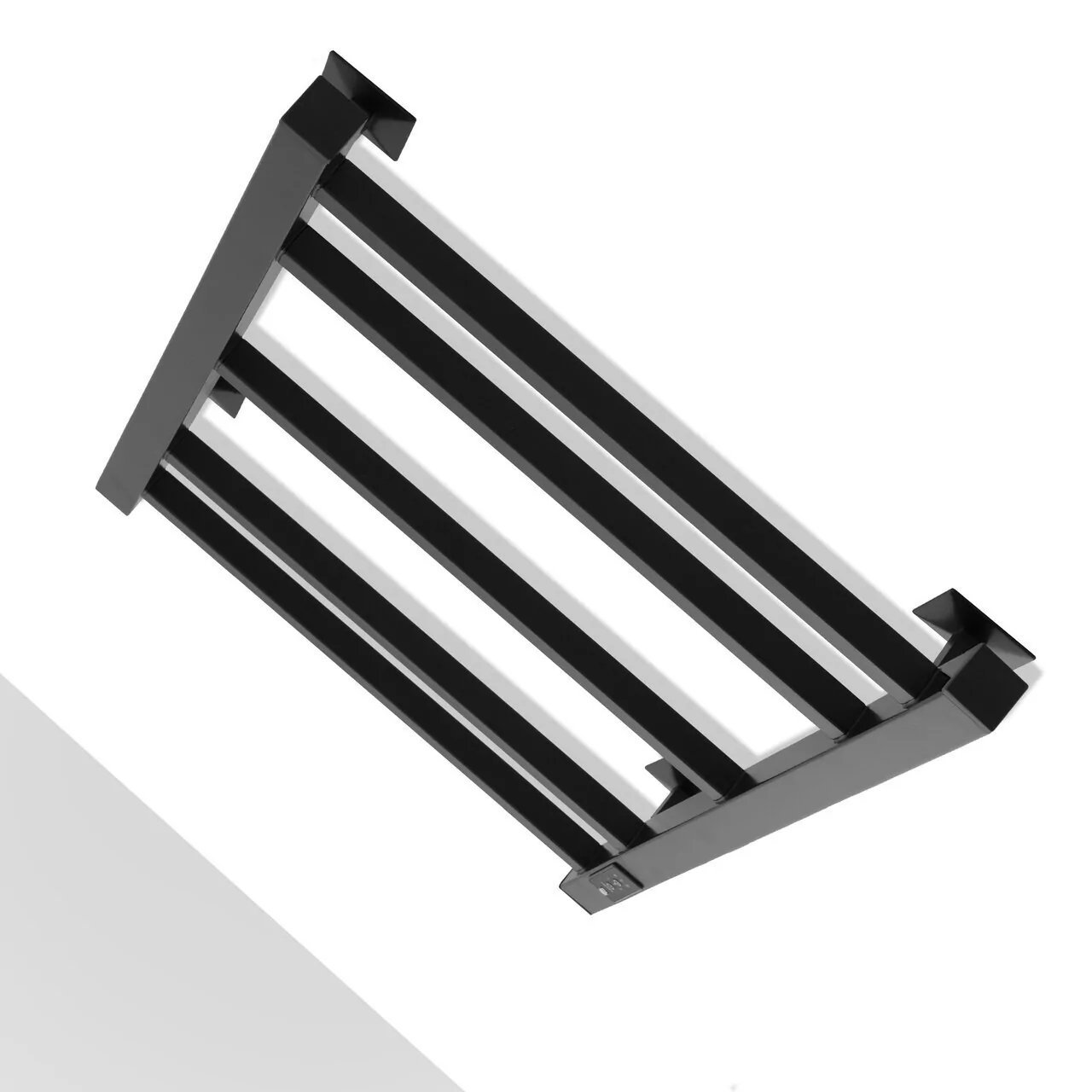 Полотенцесушитель электрический Energy Cube 700х400 с таймером, черный матовый