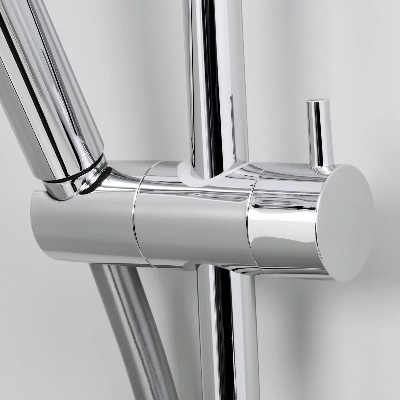 Штанга для душа WasserKraft A142 с лейкой и шлангом, хром