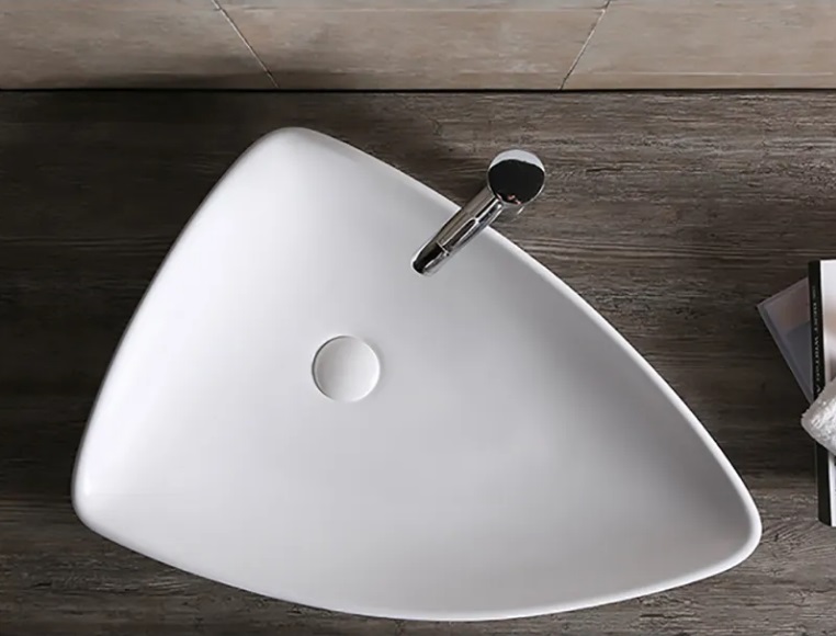 Раковина Ceruttispa CR7014 накладная, белая, асимметричная 690х370х130
