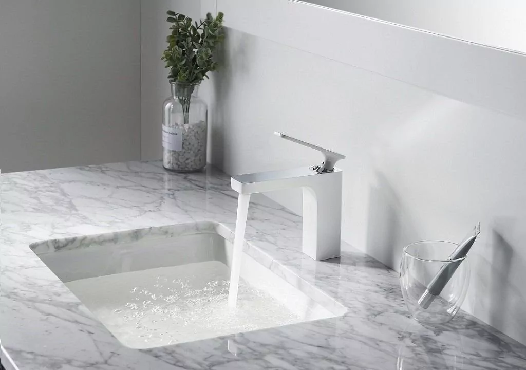 Смеситель для раковины Timo Torne 4361/00-16F хром/белый