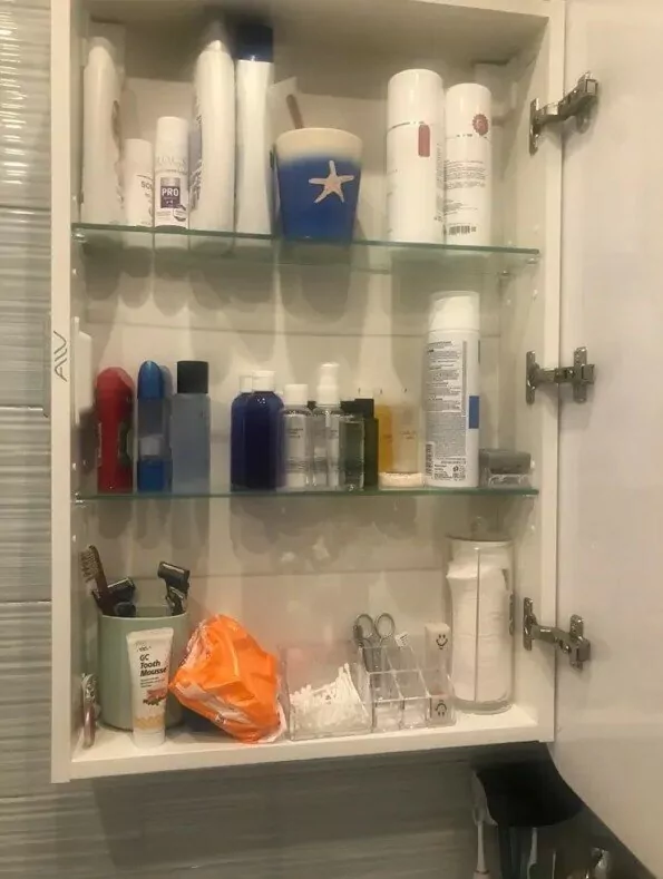 Зеркало-шкаф Alavann Lana 70 с подсветкой от магазина Vanna-Vanna.ru!