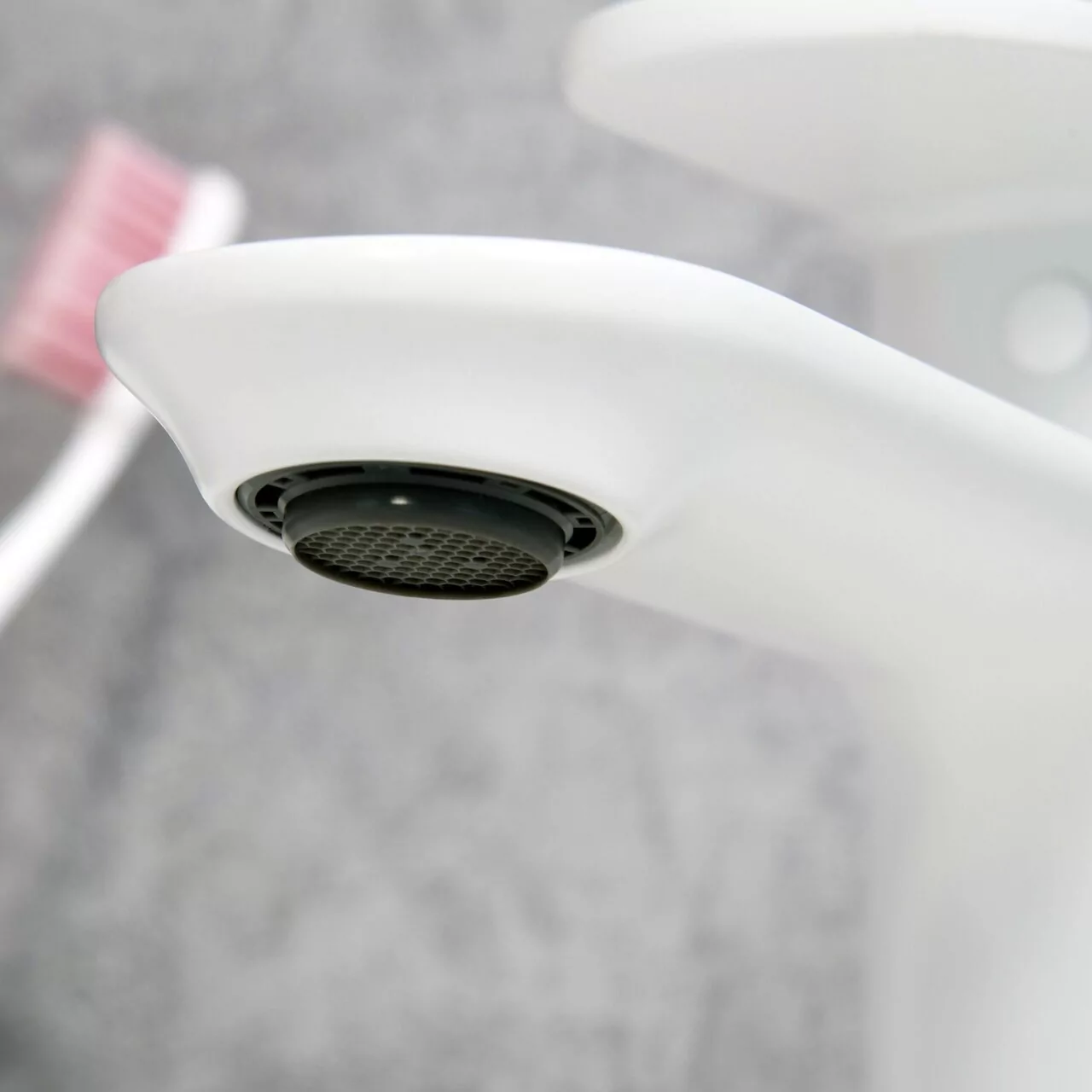 Смеситель для раковины WasserKraft Mindel 8503 белый Soft-touch