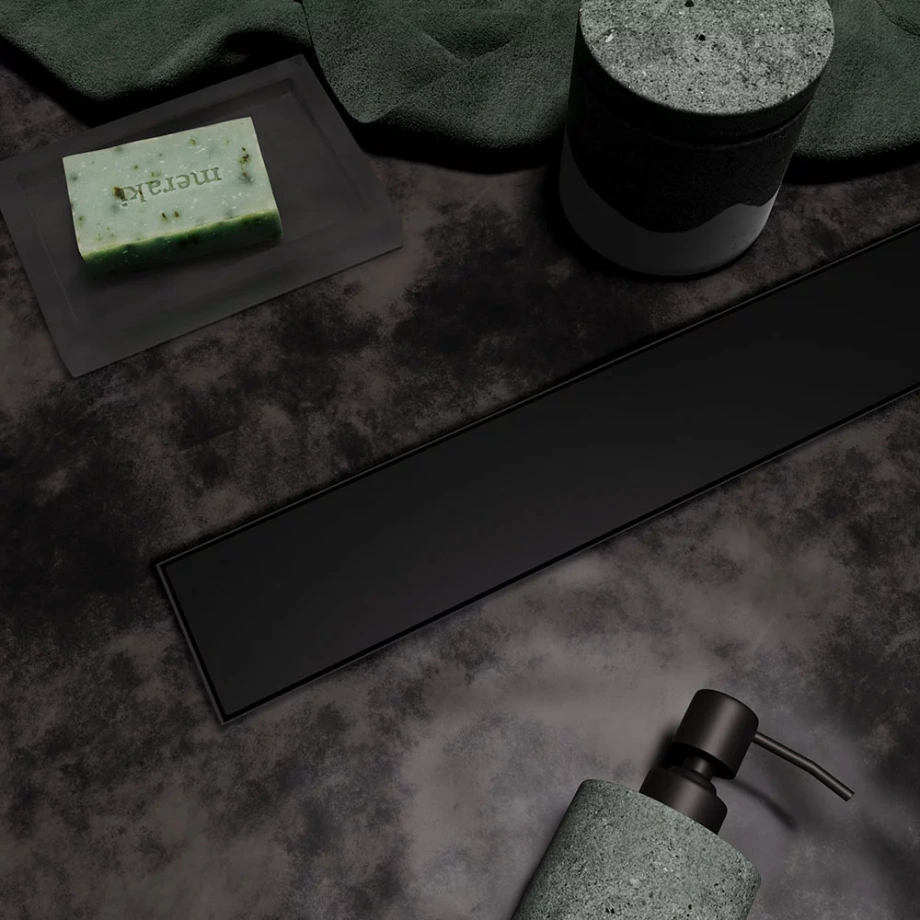 Душевой лоток Veconi Stesso Black 700