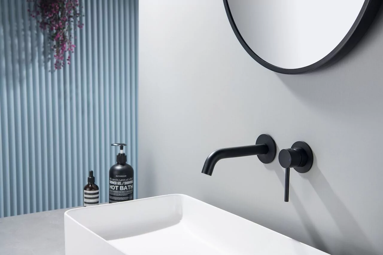 Смеситель для раковины Timo Saona 2372/03SM черный матовый