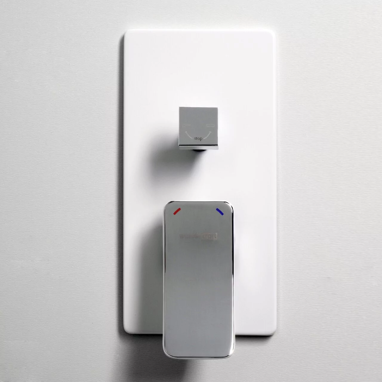 Смеситель с переключателем WasserKraft Aller 10641WHITE встраиваемый, на 2 выхода, хром, белый