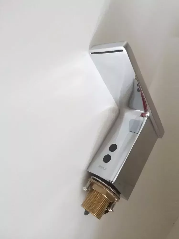 Смеситель для раковины Raiber Sensor RSF88135 хром от магазина Vanna-Vanna.ru!