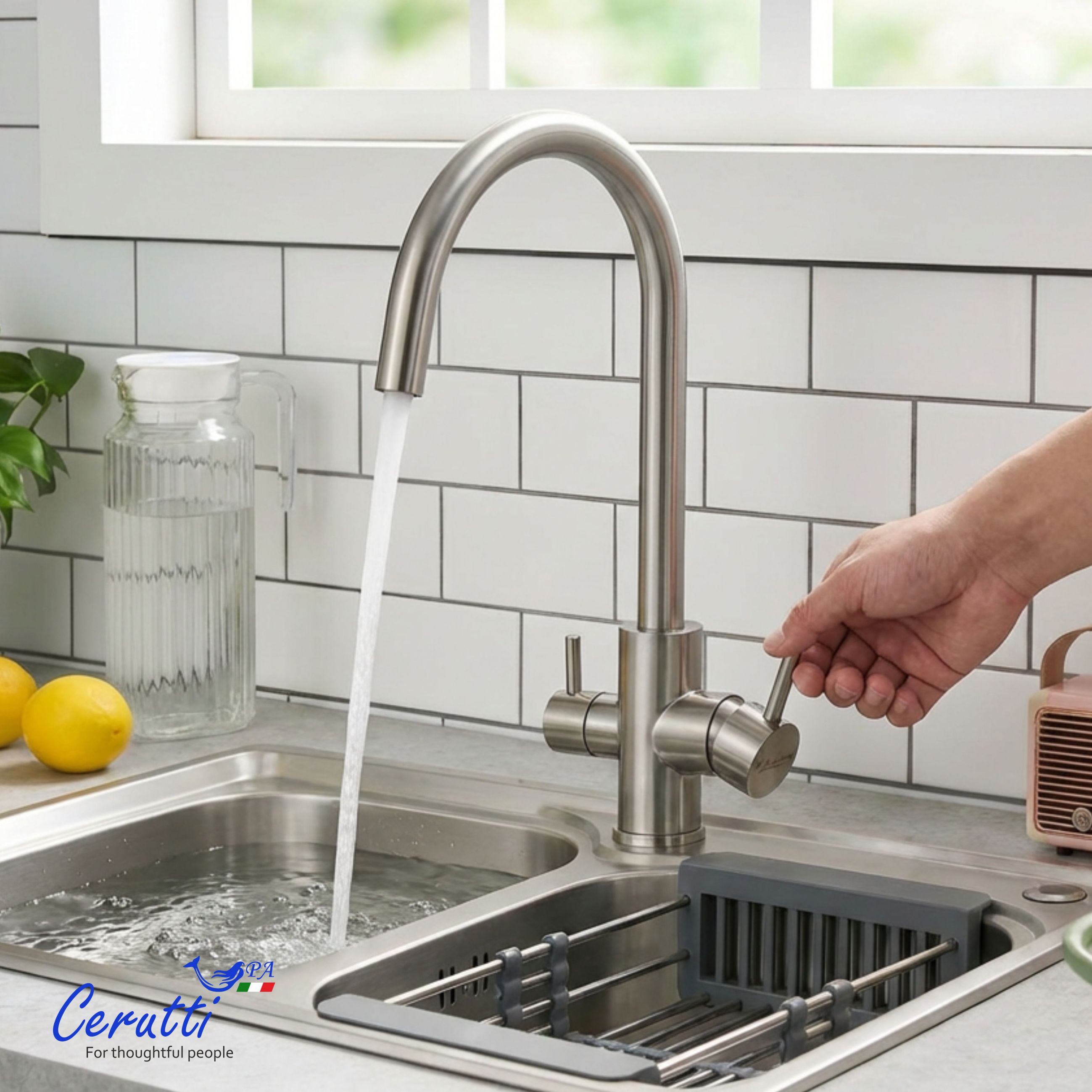 Cмеситель для кухни Ceruttispa Аниэлло BN (ANIELLO BN) из нержавеющей стали, цвет матовый никель